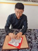 灵蛇舞瑞 同春——“新春暖心包”为海侨平易近